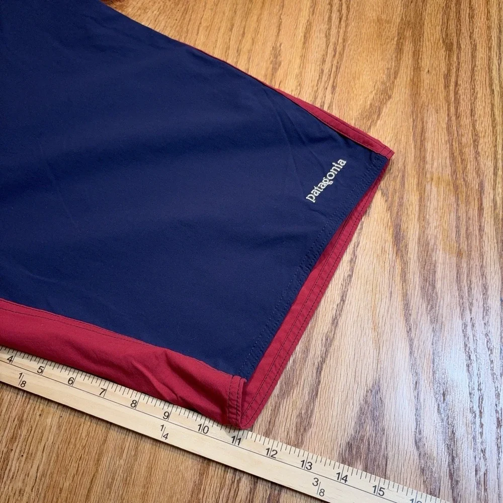 Patagonia Wavefarer Board Shorts Mens 32 Colorblock Navy Red Swim Trunks‎